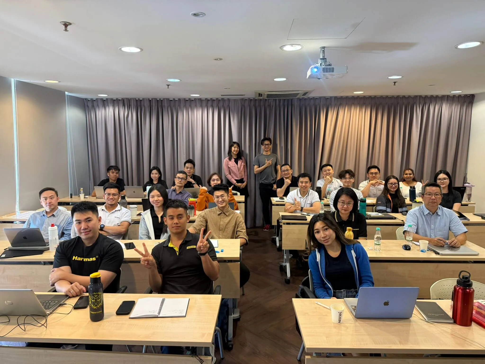 Workshop session with business owners guided by the best fractional CMO team